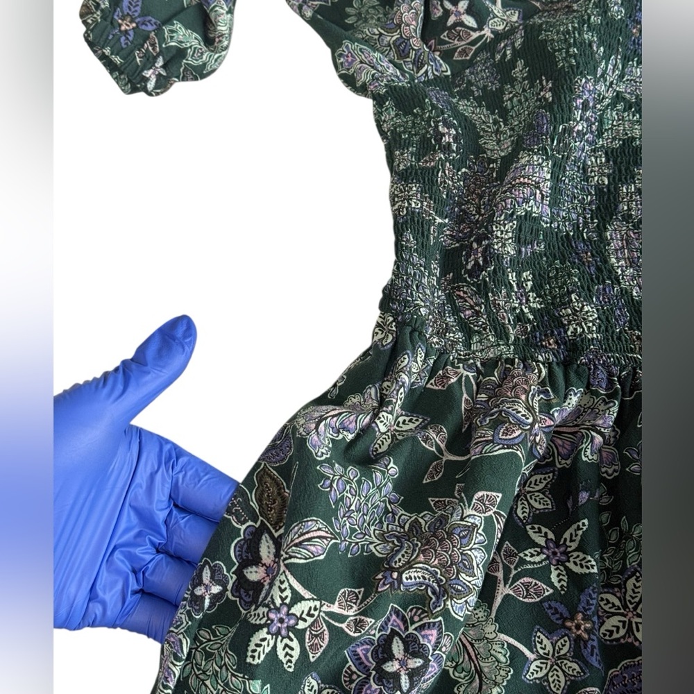 MARINE LAYER IVY SMOCKED DRESS IN FOREST FLORAL - Large - Picture 12 of 17